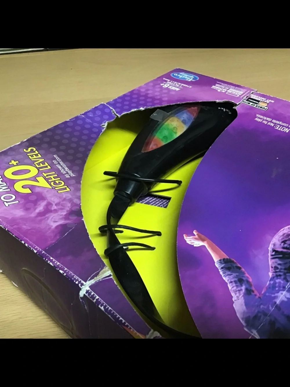 Hasbro Twister Rave Skip It A7092 Light Up Rave Ring 2012 Takes 3 AA Batt. NEW